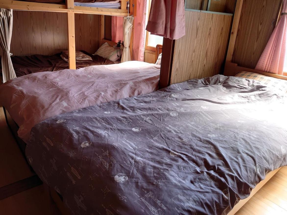 Otaru Guest House Tarune Екстер'єр фото