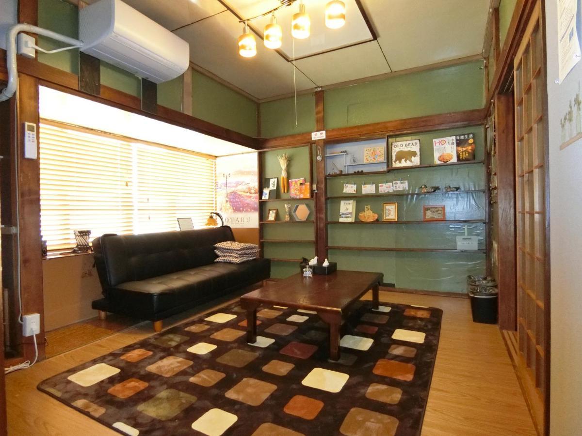 Otaru Guest House Tarune Екстер'єр фото