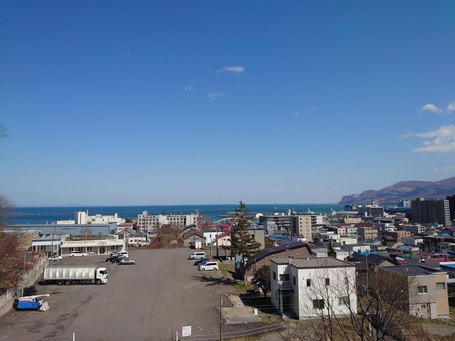 Otaru Guest House Tarune Екстер'єр фото